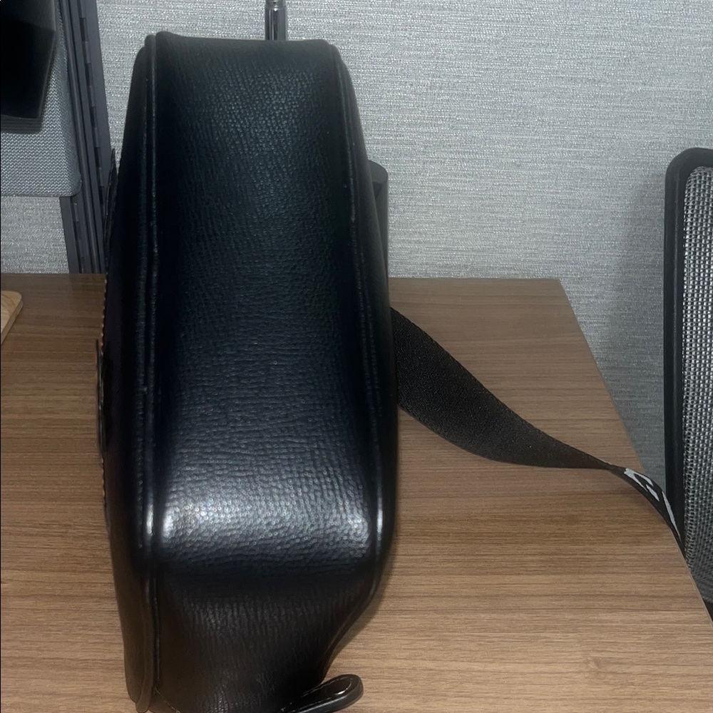 Karl Lagerfeld Crossbody Bag - Picture 6 of 8